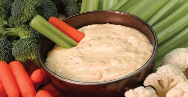 Learn how to make bacon dip with this Rada Cutlery