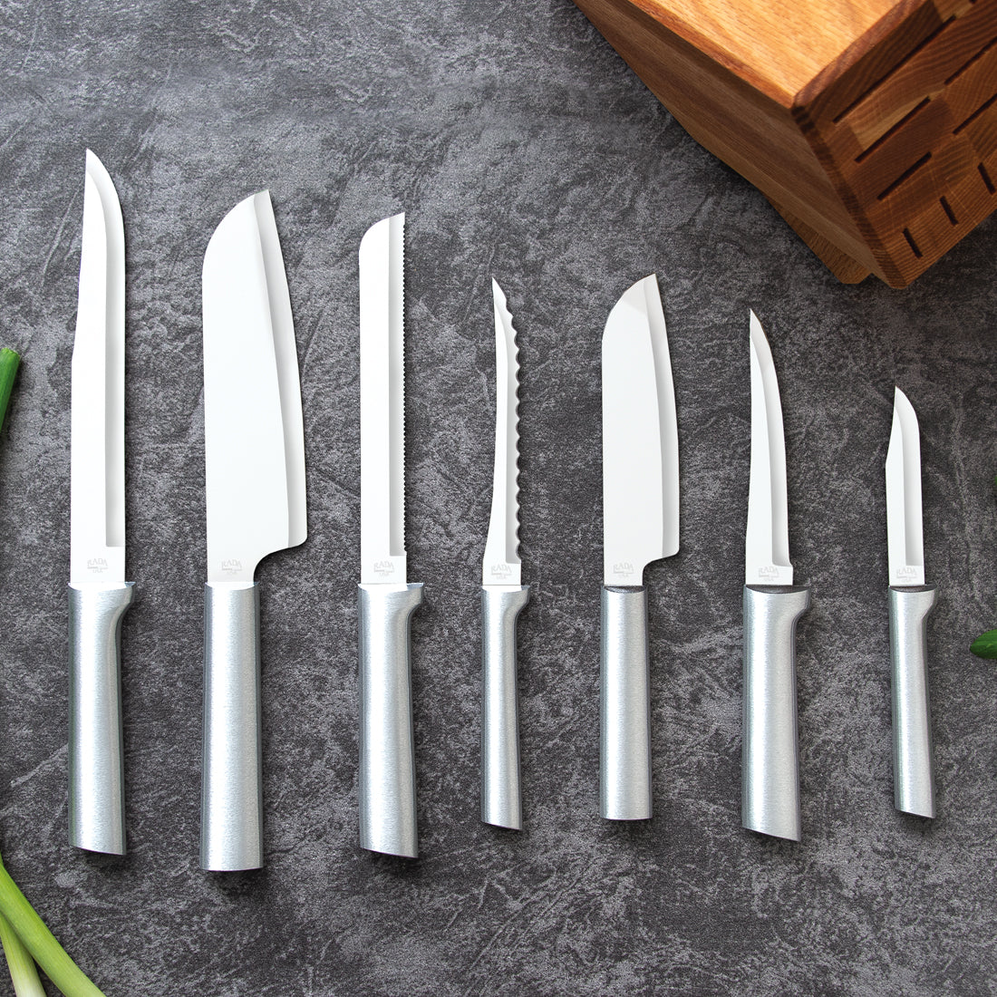 Rada Essential Oak Block Set of 8 Black Handled Knives with Knife Sharpener