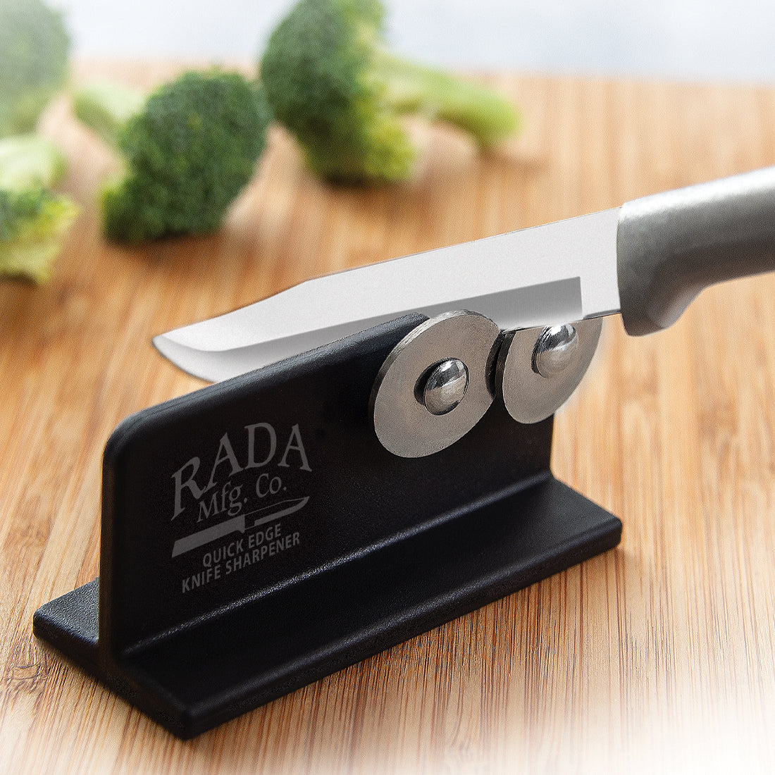 Wall Hanging Sapele Wood Knife Block Set with Rada Knives - Homestead  Treasures - USA Kitchen Store